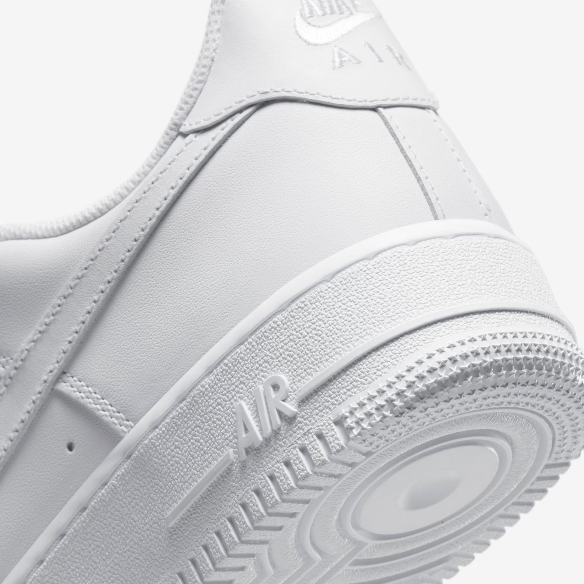 Tênis Nike Air Force 1