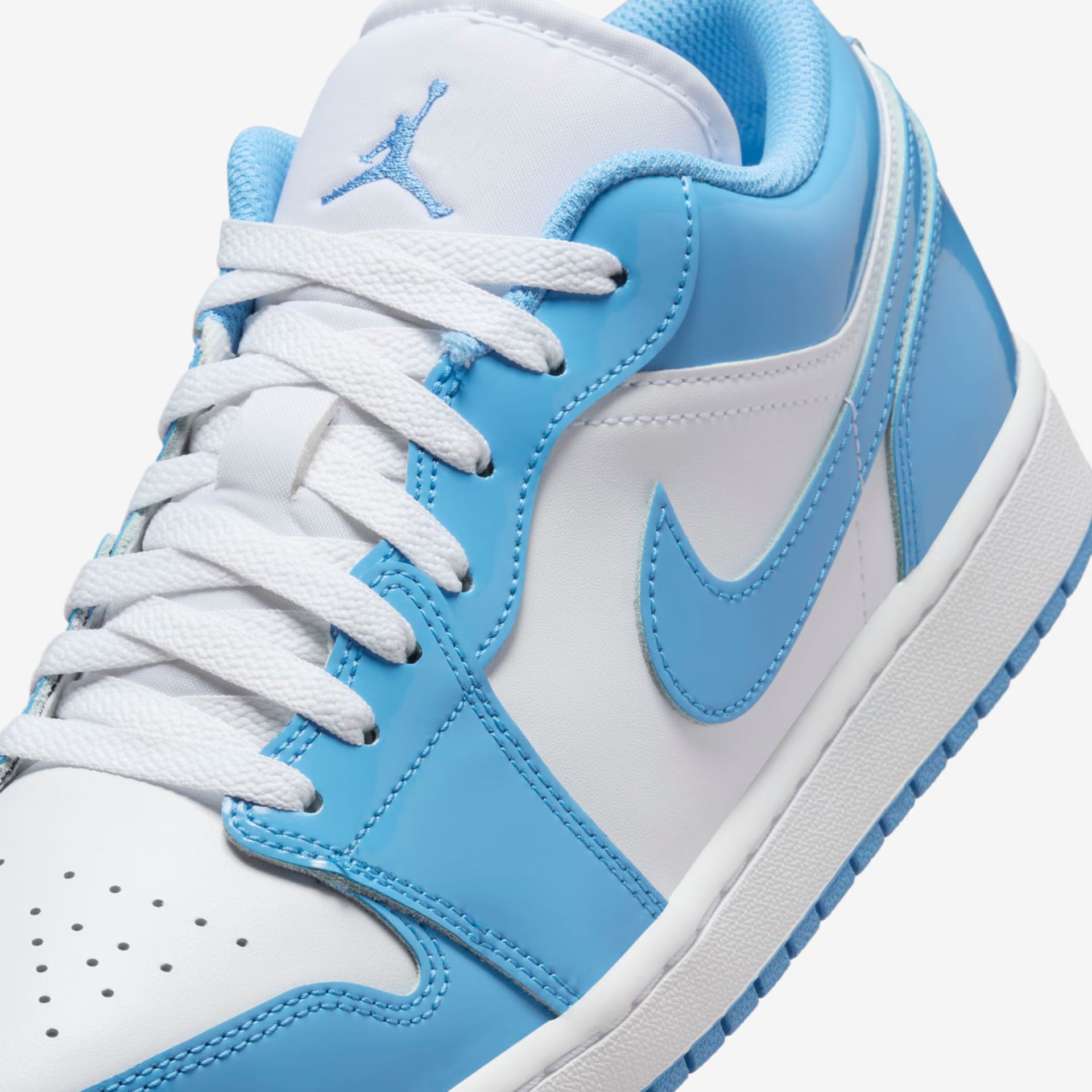 Tênis Nike Air Jordan 1 Low