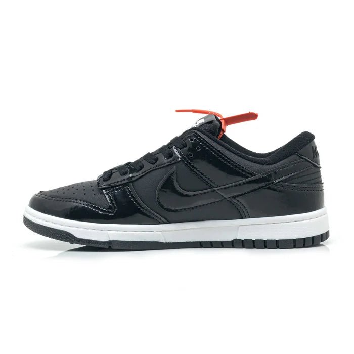 Nike Dunk Low Preto Verniz - Sttyleira ImportsNike Dunk Low Preto VernizSttyleira ImportsSttyleira ImportsNike Dunk Low Preto Verniz